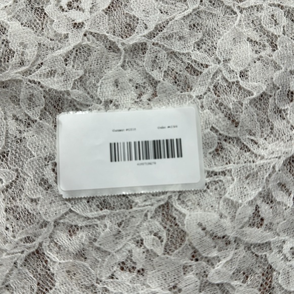 NEW Kate Spade zippered change purse 4.25” x 3” in winter white - Picture 4 of 5